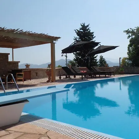 Kolonialvilla Am Alten Olivenhain Mit Swimmingpool * Lygia (Lefkada)