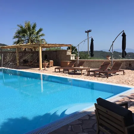 Kolonialvilla Am Alten Olivenhain Mit Swimmingpool Lygia (Lefkada)