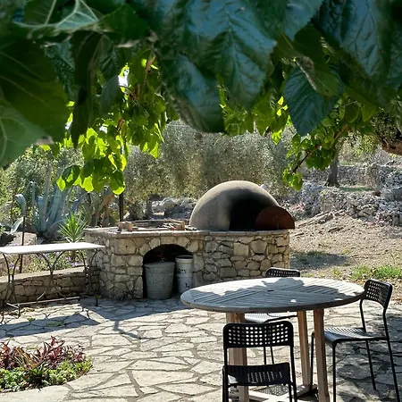 Kolonialvilla Am Alten Olivenhain Mit Swimmingpool Lygia (Lefkada)