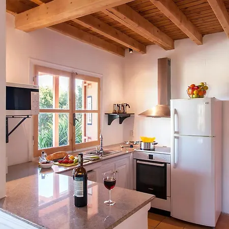 Kolonialvilla Am Alten Olivenhain Mit Swimmingpool Holiday home