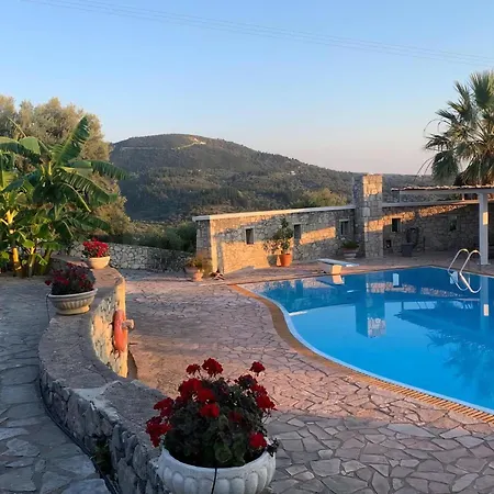 Holiday home Kolonialvilla Am Alten Olivenhain Mit Swimmingpool *